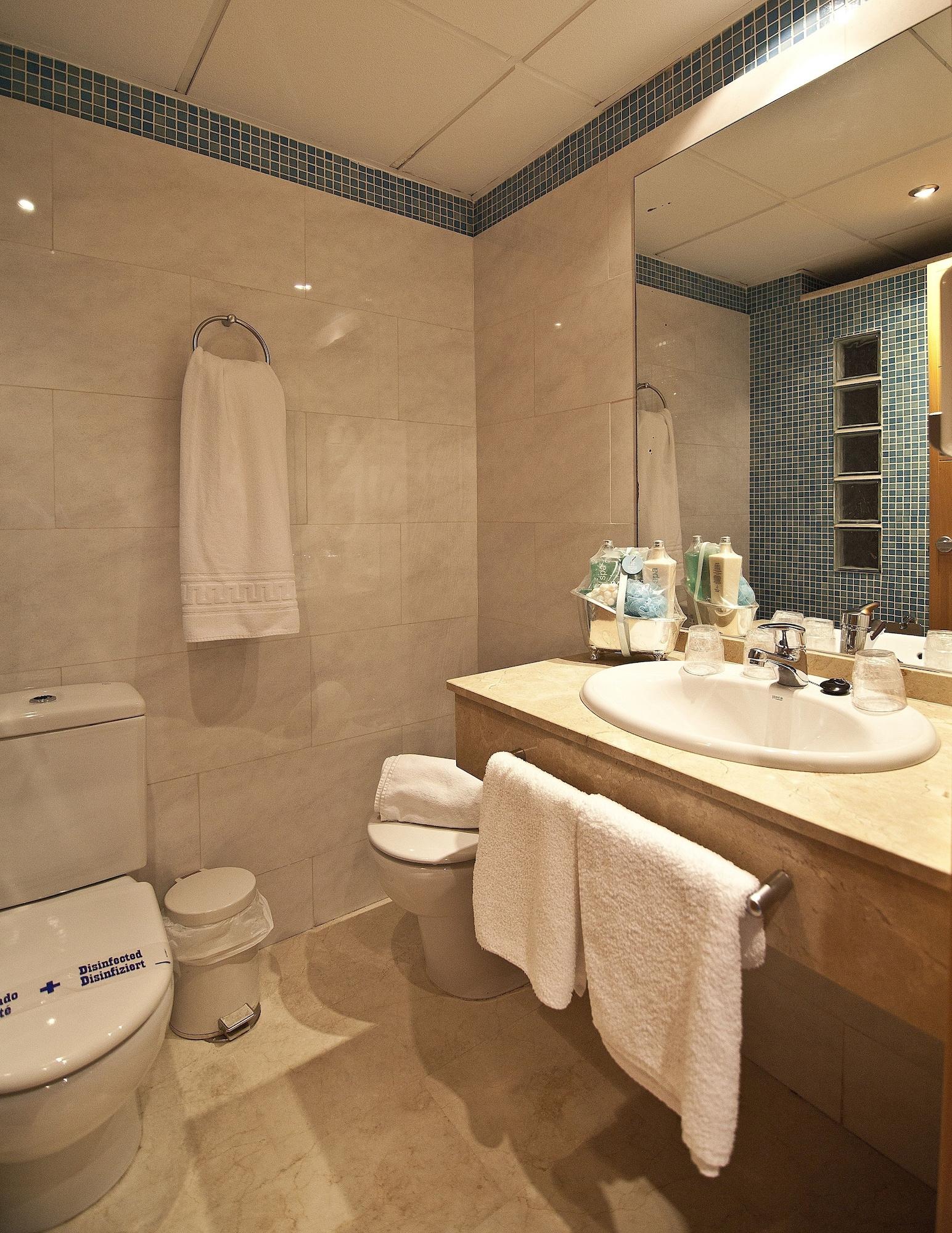 אלבולוטה Hotel Tocina Business מראה חיצוני תמונה