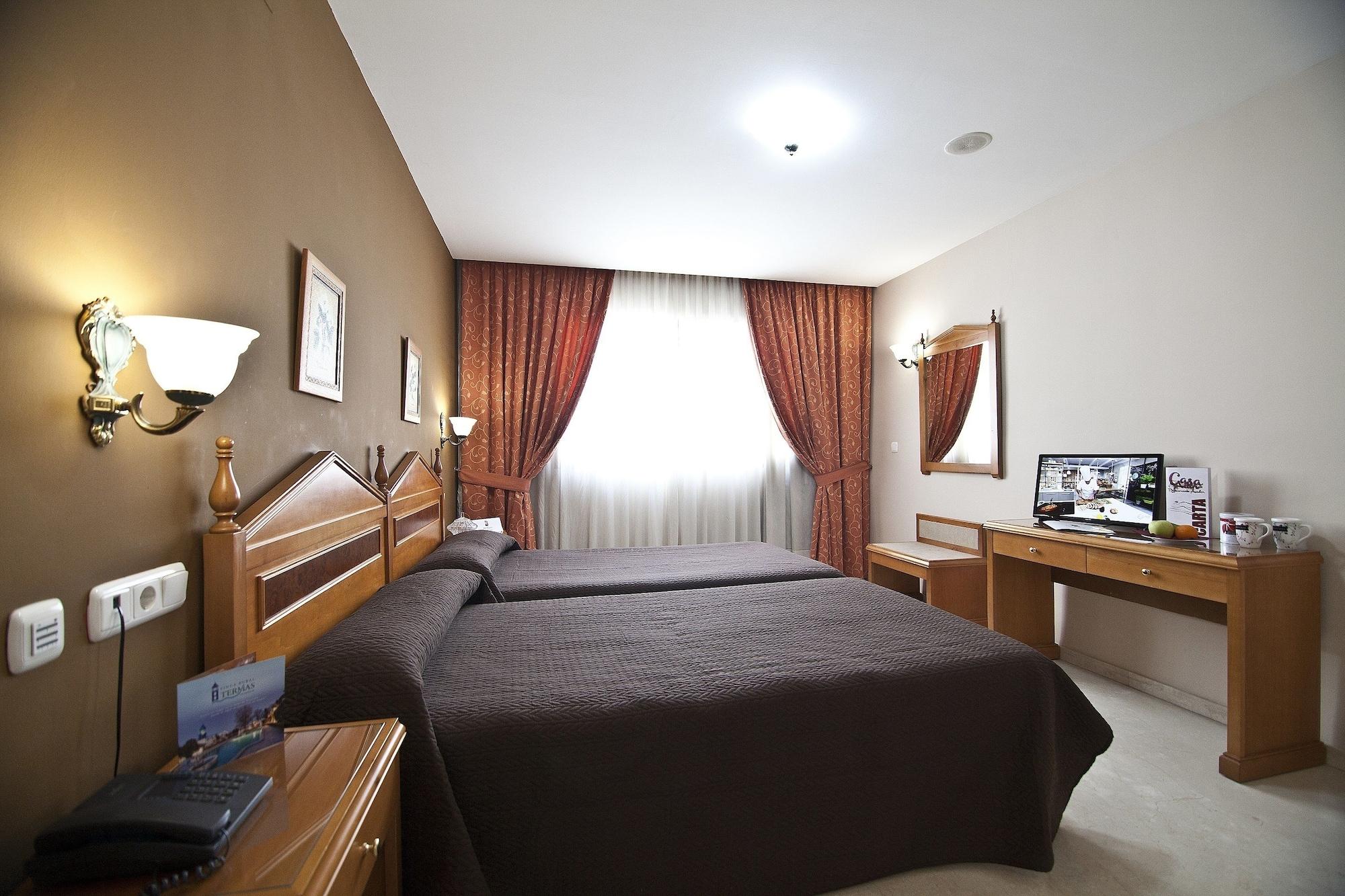 אלבולוטה Hotel Tocina Business מראה חיצוני תמונה