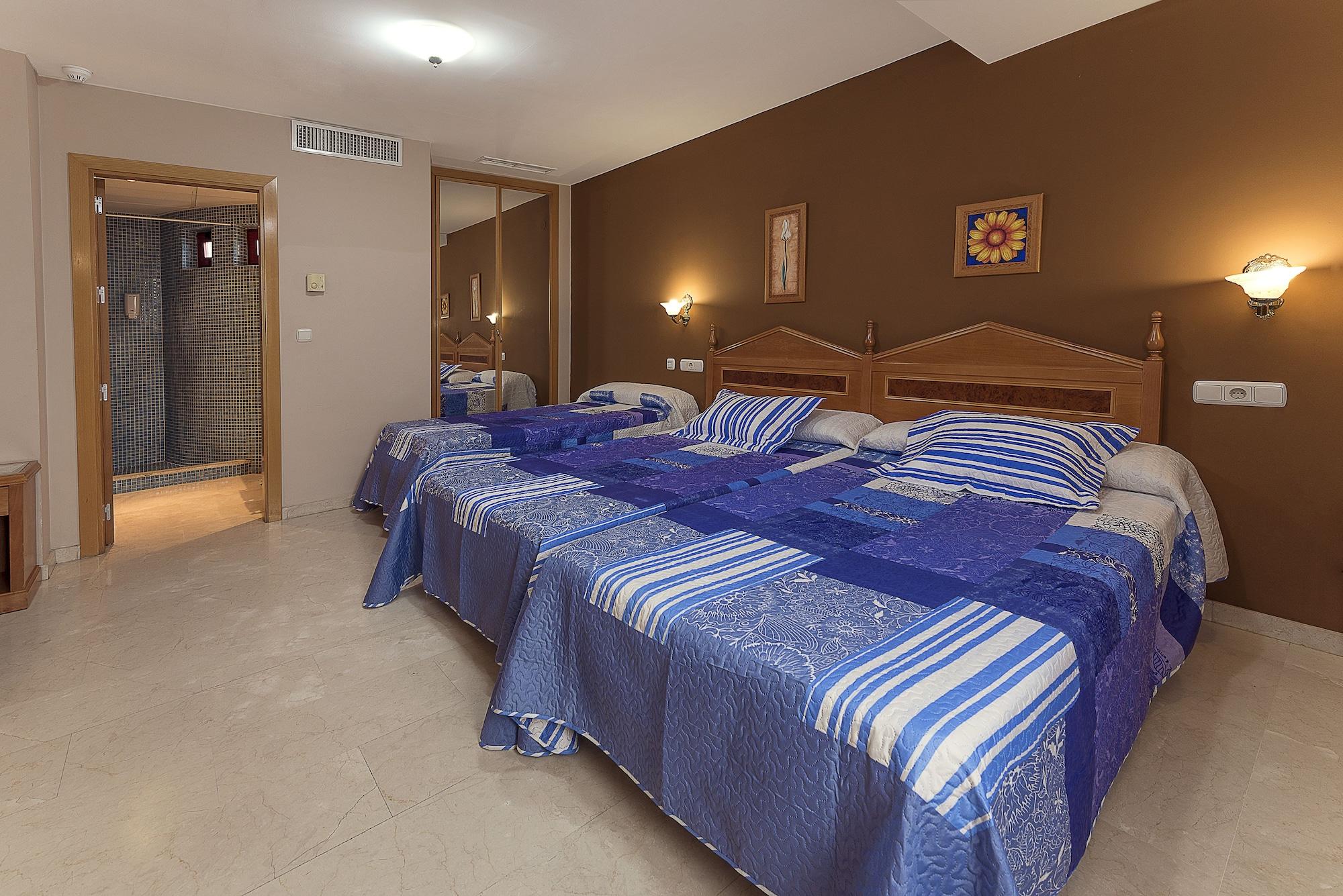 אלבולוטה Hotel Tocina Business מראה חיצוני תמונה