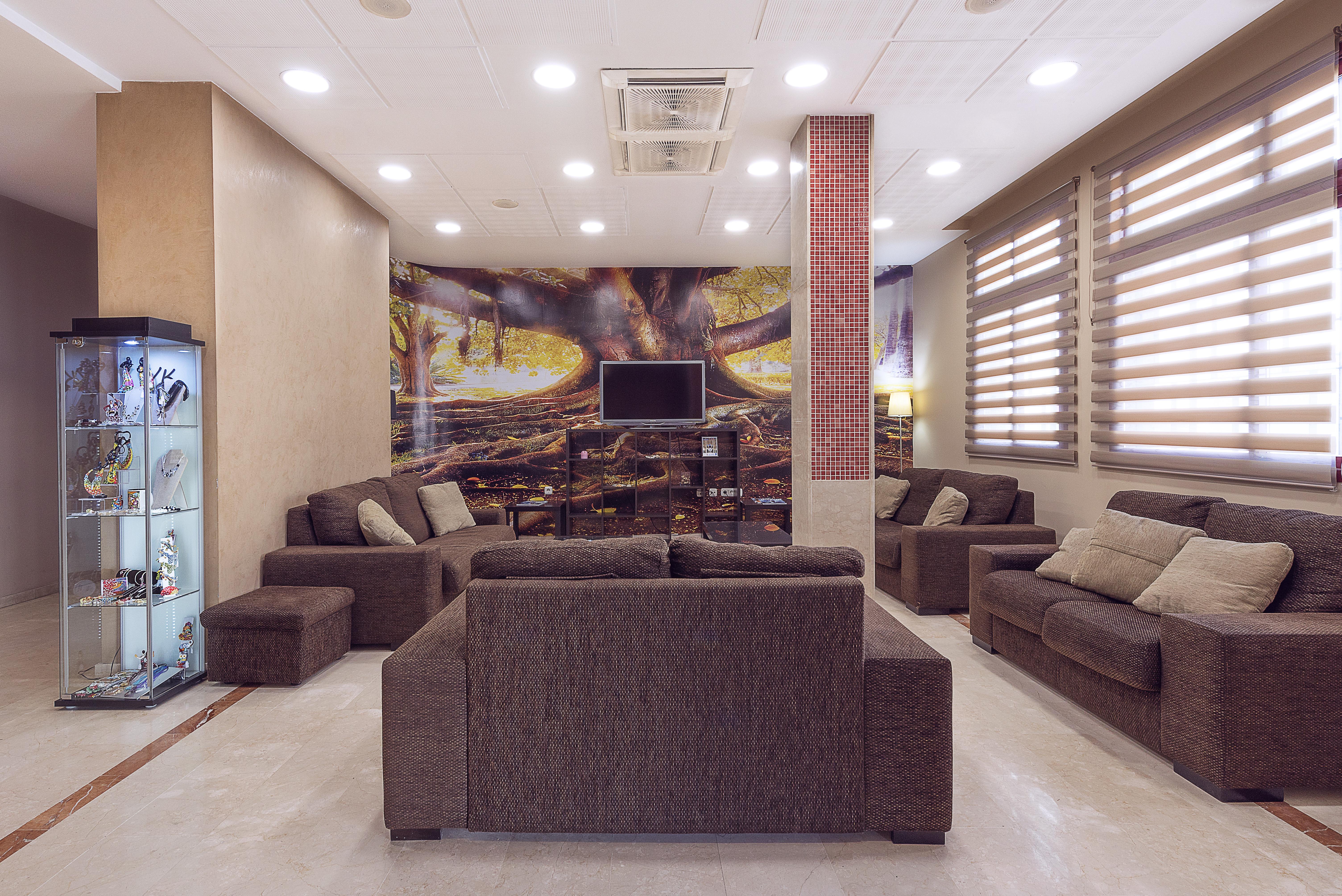 אלבולוטה Hotel Tocina Business מראה חיצוני תמונה