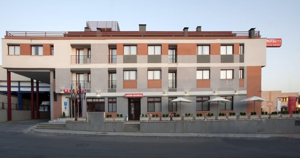 אלבולוטה Hotel Tocina Business מראה חיצוני תמונה