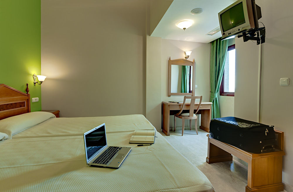אלבולוטה Hotel Tocina Business חדר תמונה