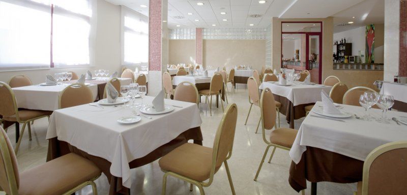 אלבולוטה Hotel Tocina Business מראה חיצוני תמונה