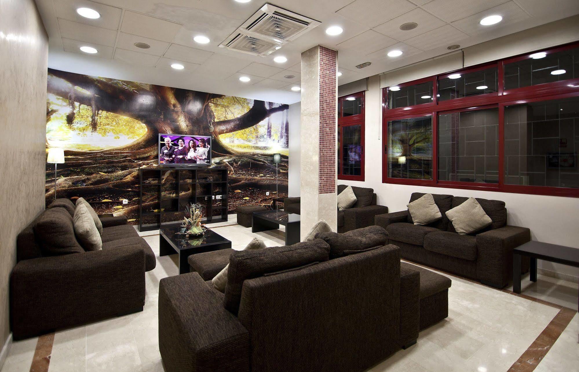 אלבולוטה Hotel Tocina Business מראה חיצוני תמונה
