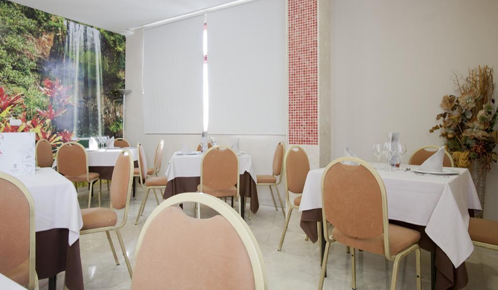 אלבולוטה Hotel Tocina Business מראה חיצוני תמונה